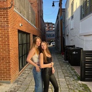 Meet your Posher, Sidney